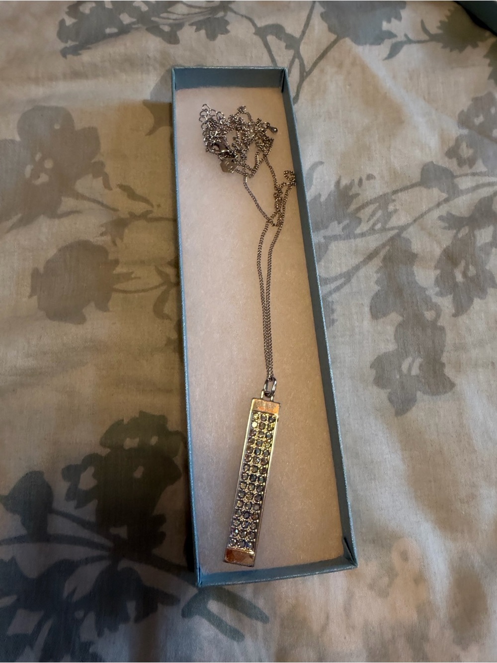 Touchstone Crystal Swarovski Shimmery Necklace